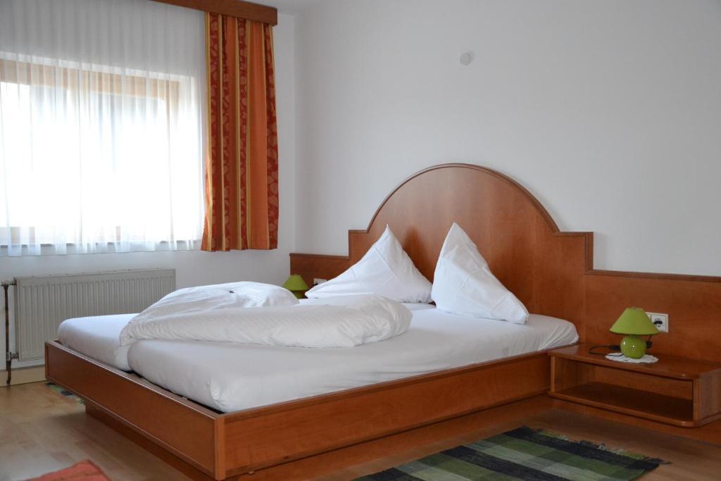 Pension Marienhof Hermagor-Pressegger See Habitación foto